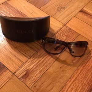 Gucci Brown Tortoise Sunglasses